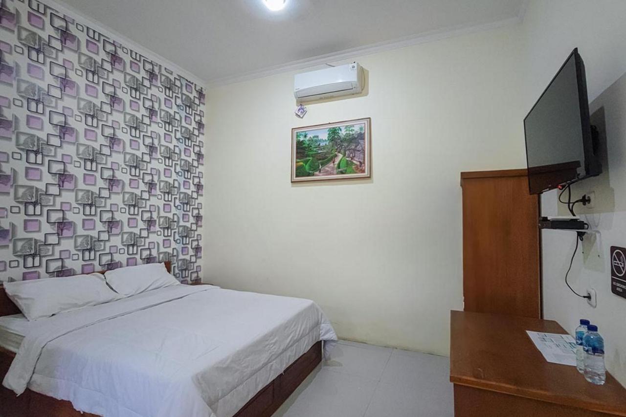 Reddoorz At Tanakatto Homestay Waikabubak Exterior foto